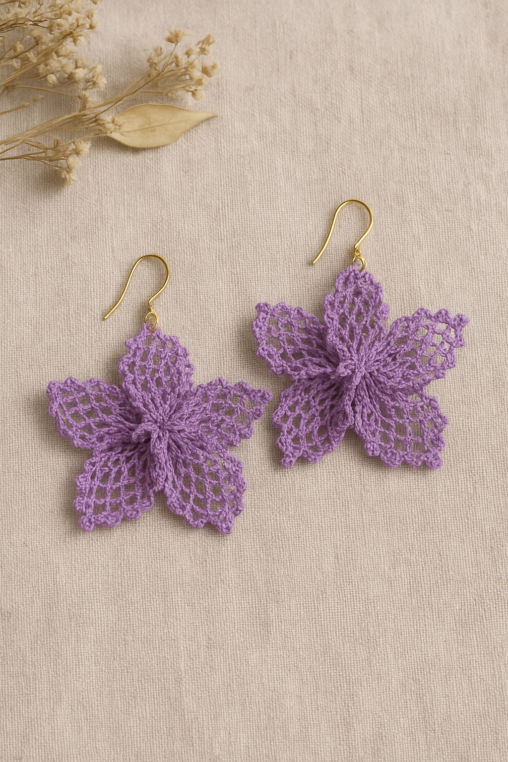 Dalia, Irish lace earrings