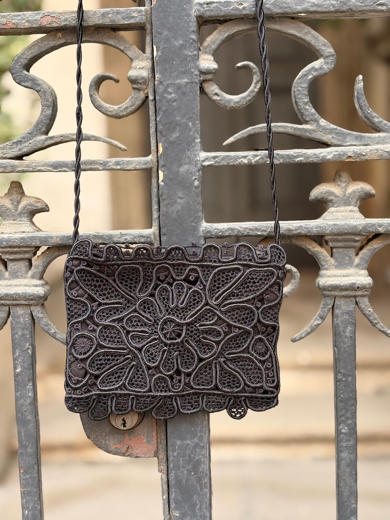 Pizzo, bolsa de renda irlandesa