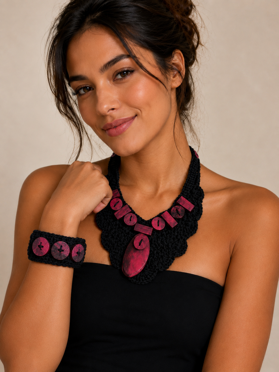 Raiz Viva, Colar e Pulseira de crochet e madeira