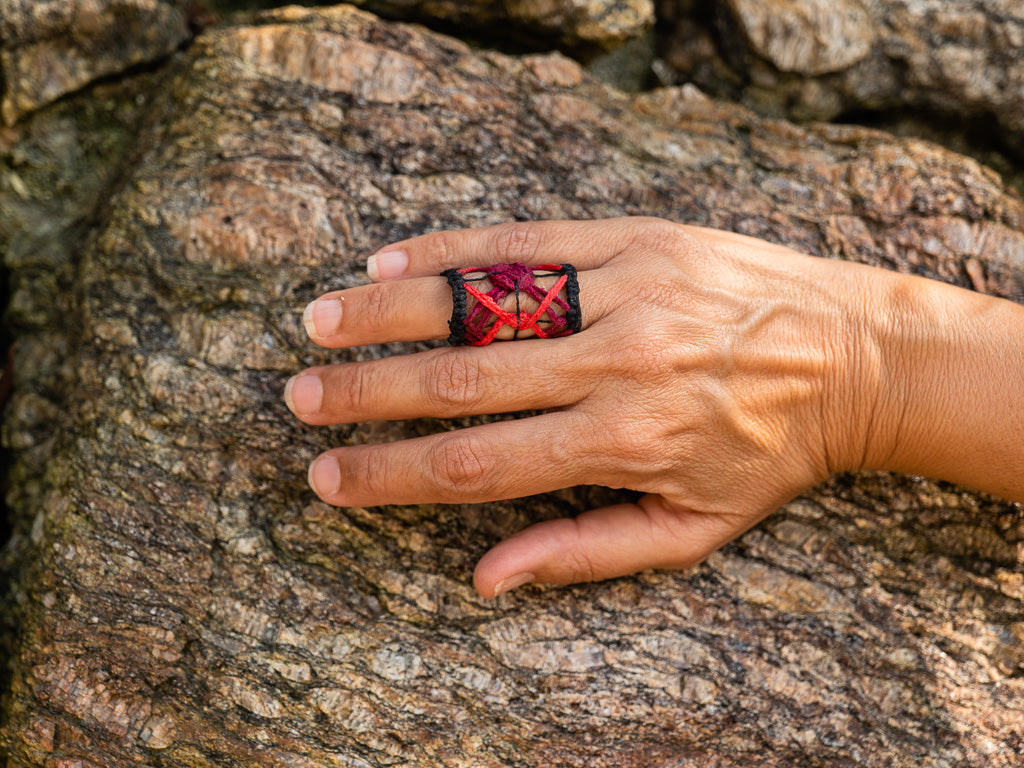 Joy, filet embroidery ring