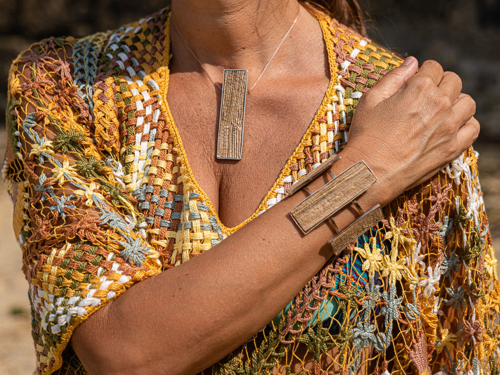 Frame, bracelete em bananeira e cobre banhado em ouro rosa- joias sustentaveis