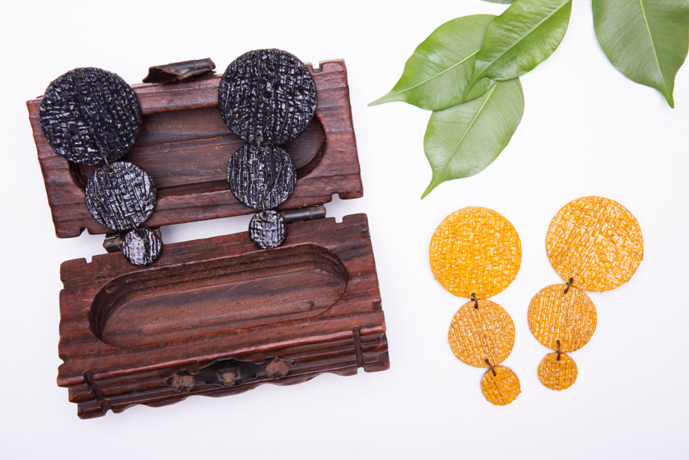 Lua, brincos sustentaveis de bananeira