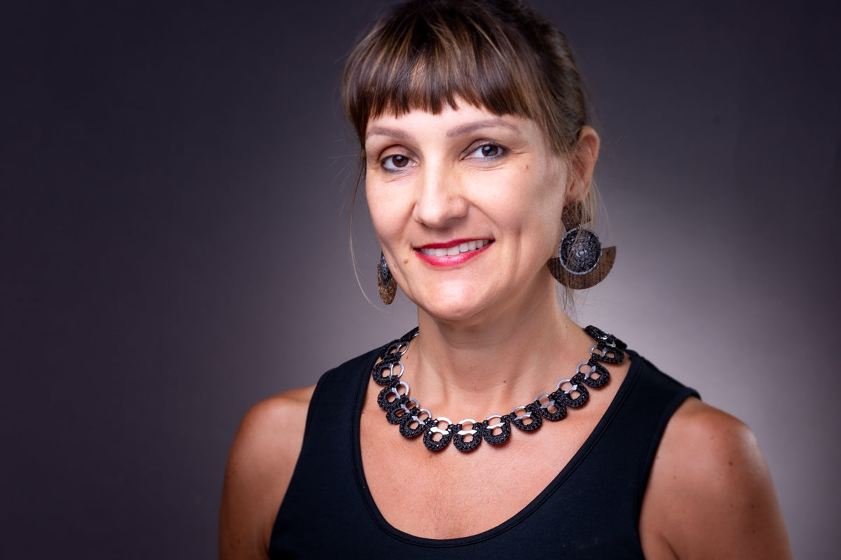 brincos de bananeria e tampinha