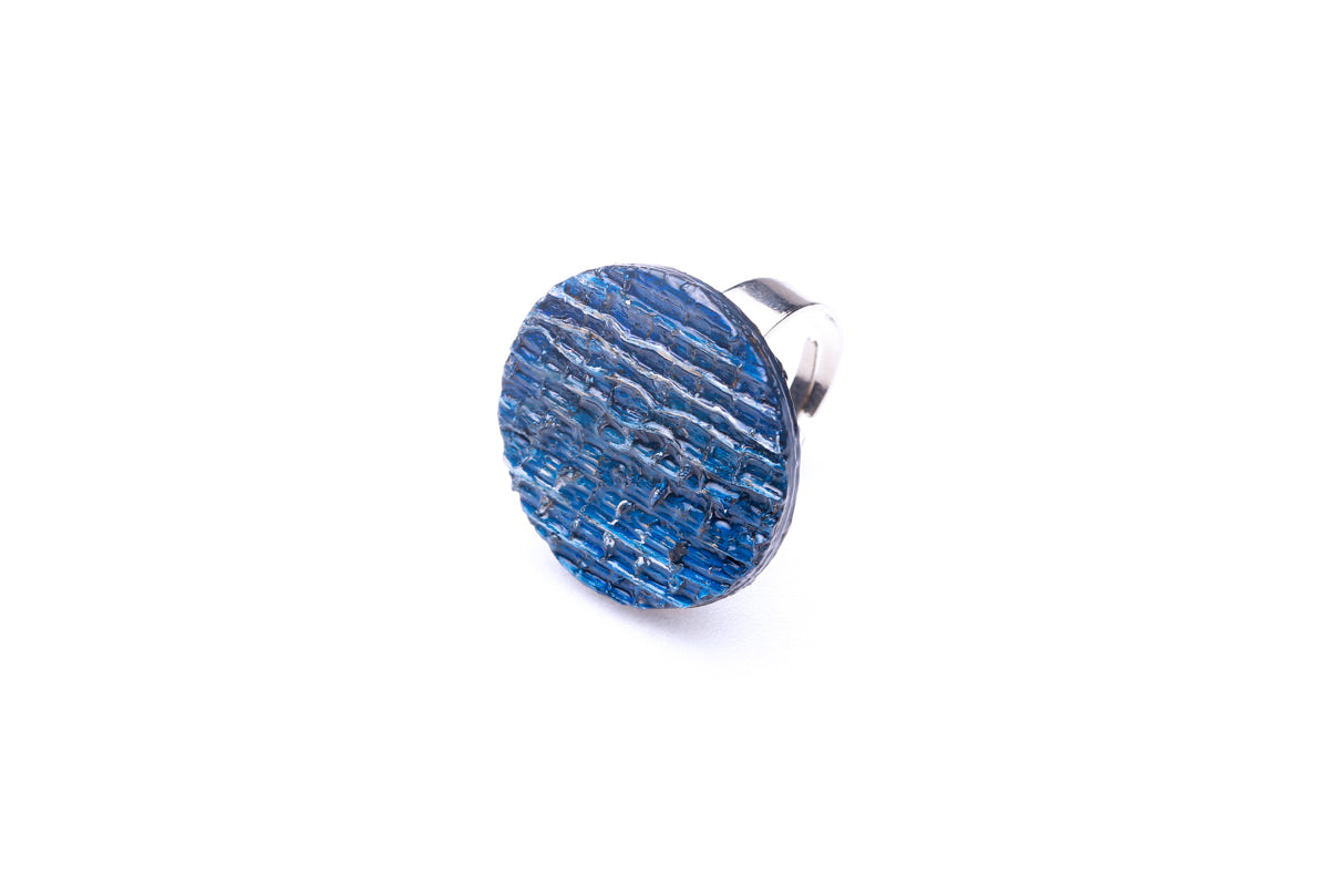 Botão , Anel de Fibra de Banana — Joia Sustentável e Artesanal