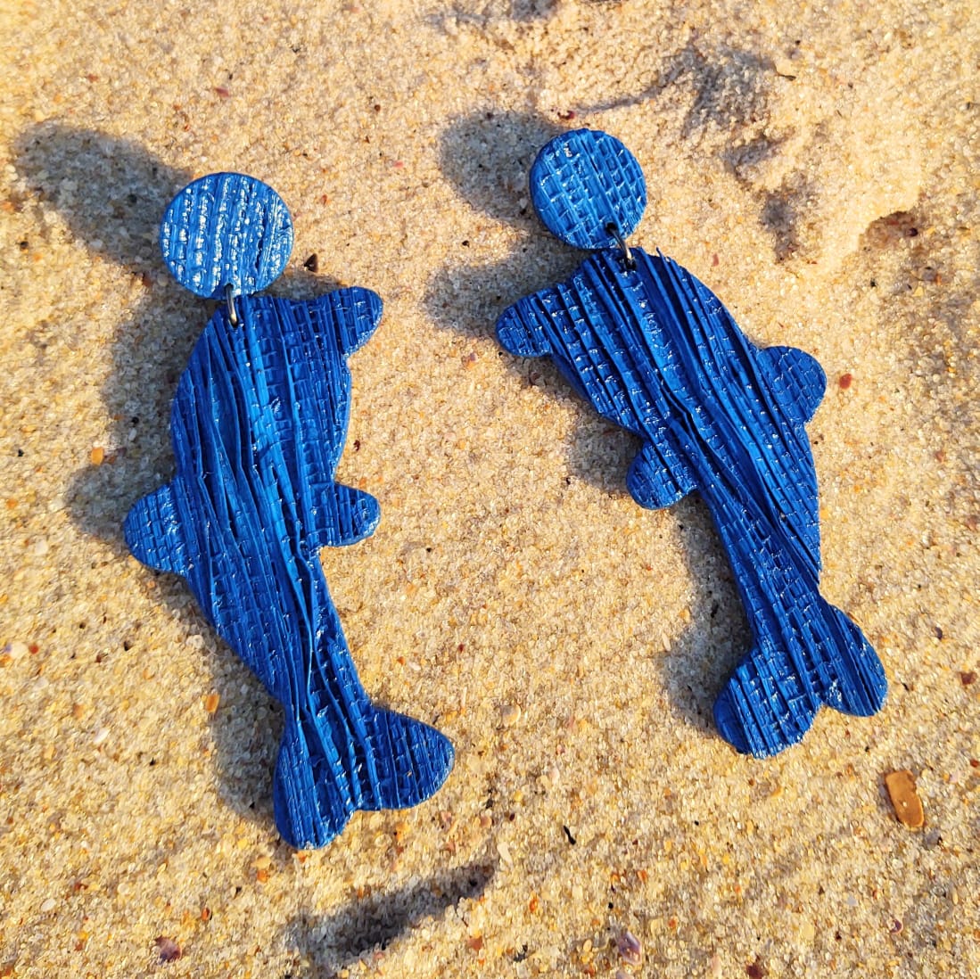 brincos golfinho de bananeira