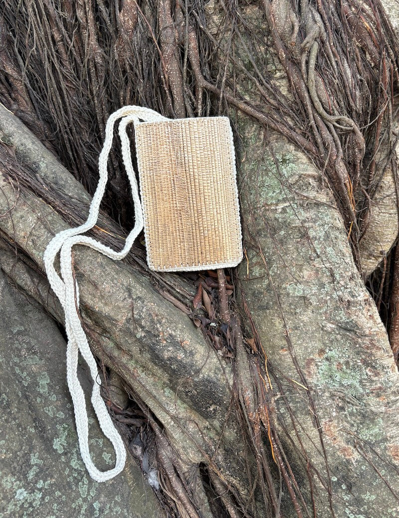 Beleza Natural, porta celular de Crochê e Bananeira Feita à Mão