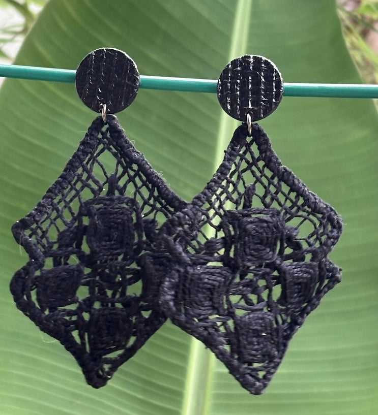 Splash, brincos bordados