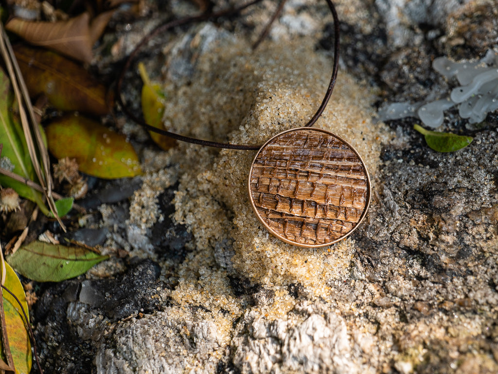 pingente de bananeira  e ouro rosa