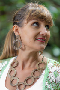 sustainable necklace and earrings with recycled materials and banana fibre